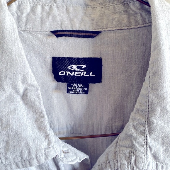 O’Neill Buttoned Shirt - Picture 2 of 6